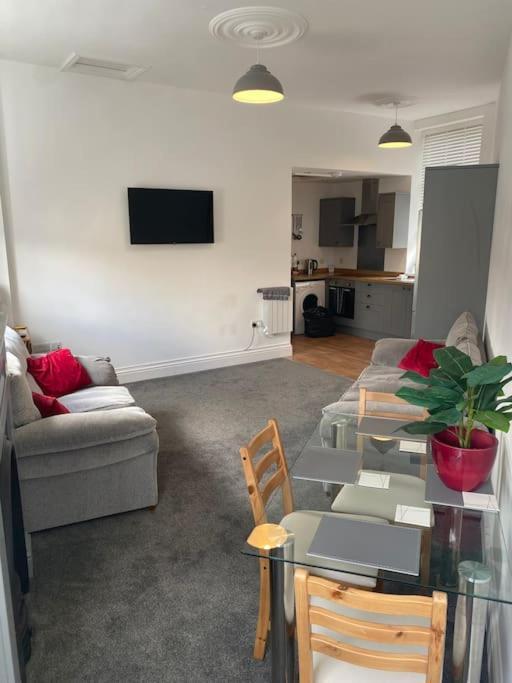 Clitheroe Town Centre Modern 2 Bed Apartment Экстерьер фото