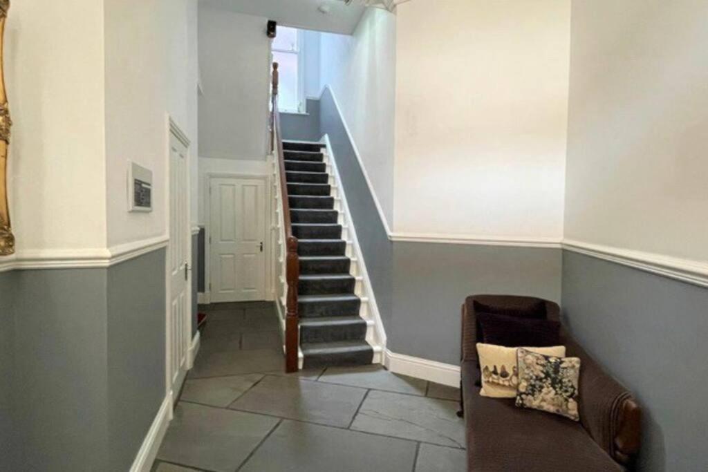 Clitheroe Town Centre Modern 2 Bed Apartment Экстерьер фото